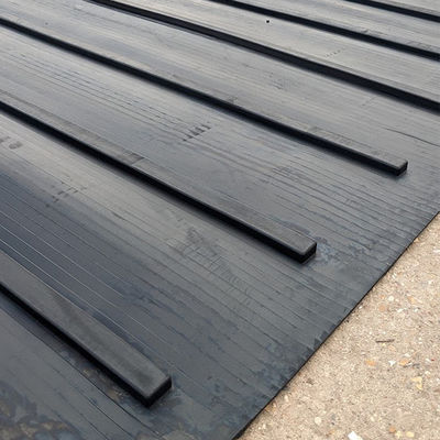 Anti-Slip And Easy To Wash Horse Trailer Ramp Mat 2.4mx2.1 M Color Can Be Customized